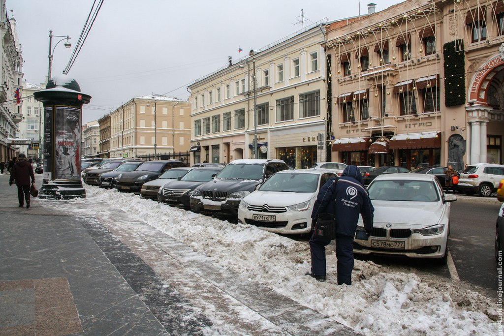 Автомобилистам на заметку, что МВД будет эвакуировать неправильно припаркованные авто